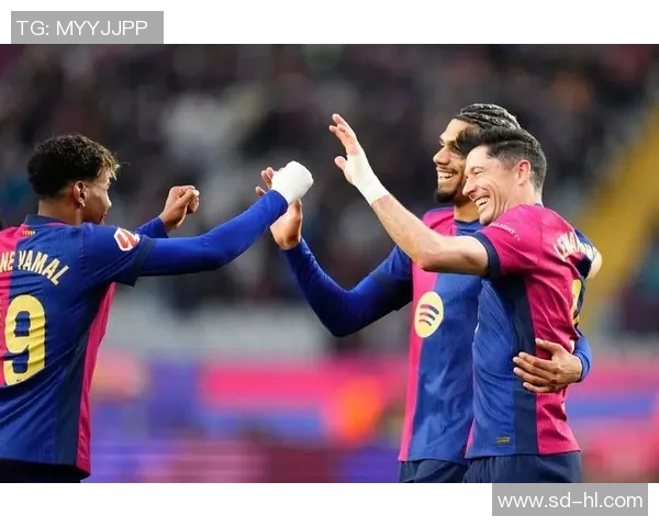 西甲双雄巴萨皇马悲喜剧收官,梅西C罗尽显王者风范